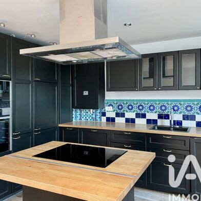 Appartement 3 pièces 180000 €