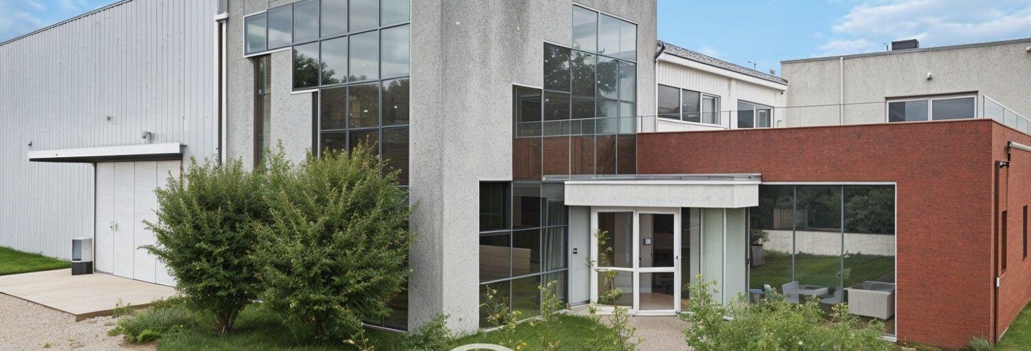 Commerce  1265 m² à vendre à Voiron (38500)