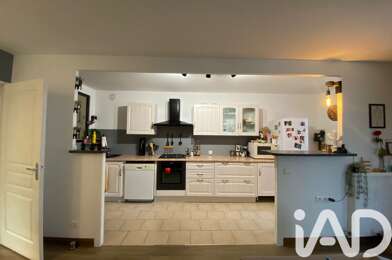 Appartement 4 pièces 860 €