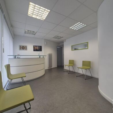 Commerce  199500 €