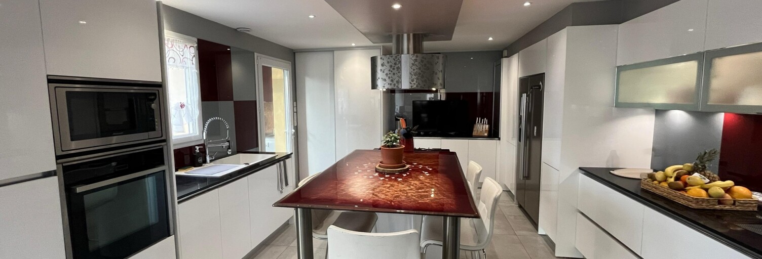 Maison 6 Pièces 175 m² à vendre à Fougères (35300)