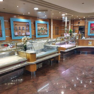 Commerce  149000 €