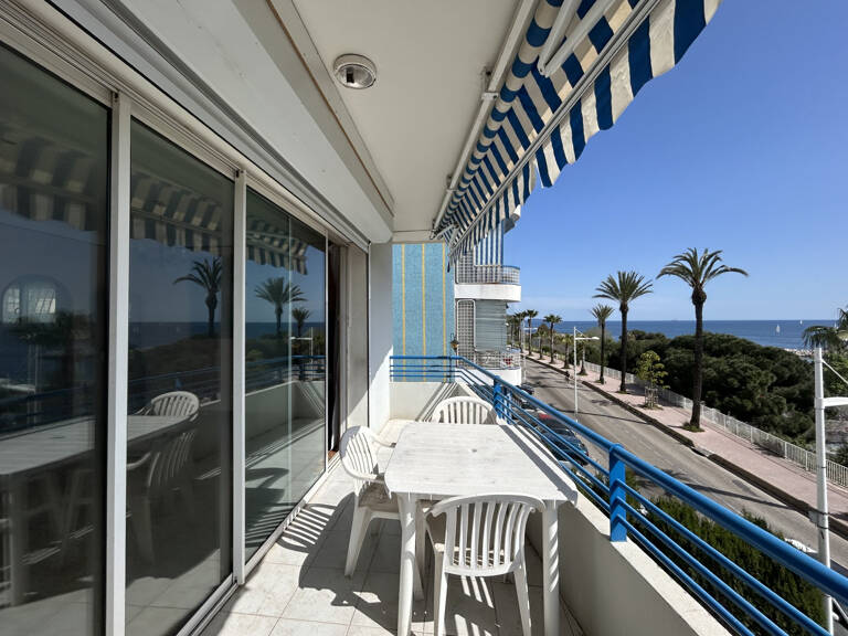 MOURILLON FRONT DE MER DERNIER ETAGE T4 90 m2 VUE MER + DOUB — photo 1
