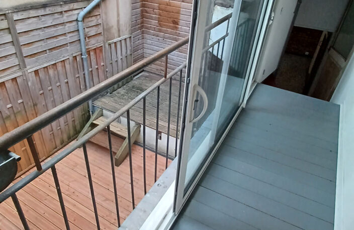 Grand appartement Centre ville LA CHARITE SUR LOIRE — photo 4