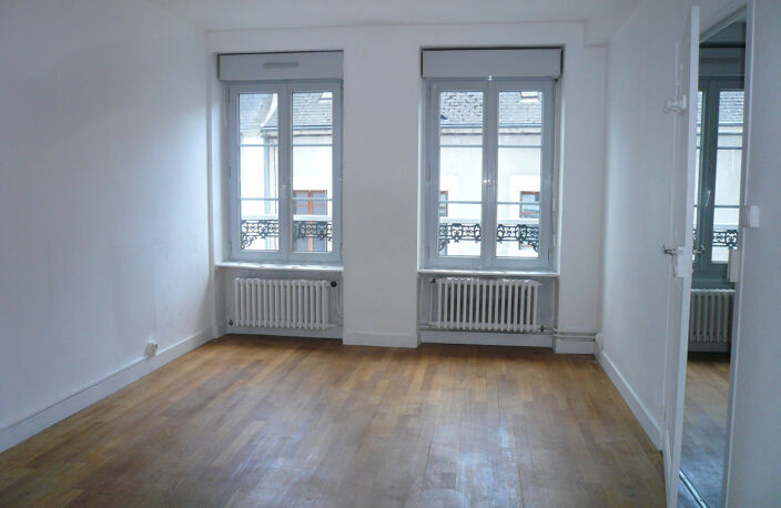 Emplacement incontournable dans la rue commerçante — photo 2