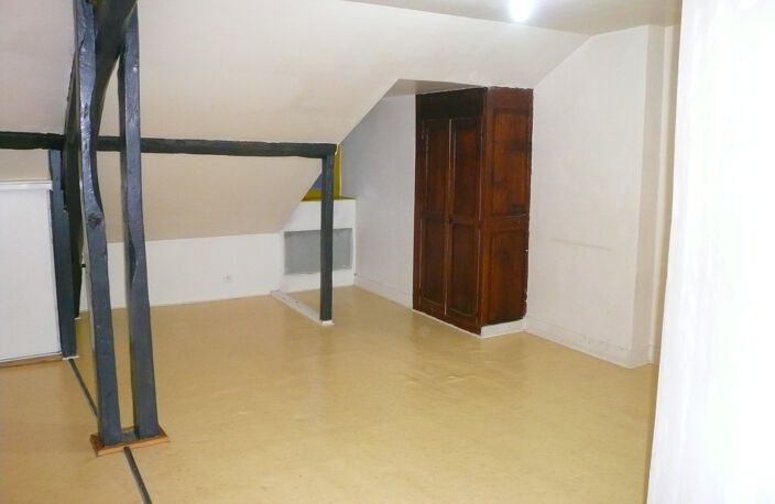 Emplacement incontournable dans la rue commerçante — photo 4