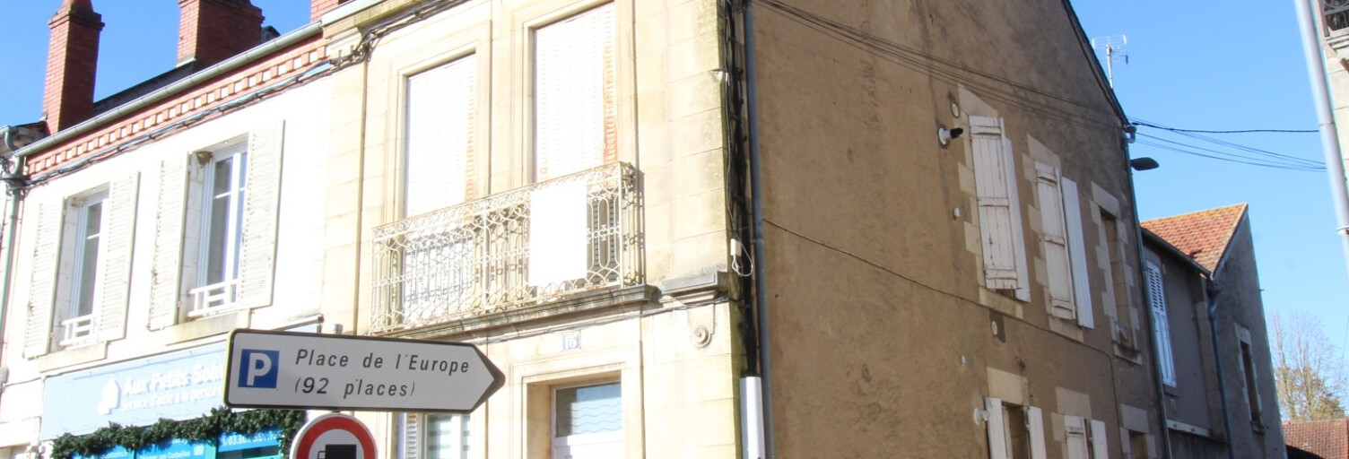 Immeuble  128 m² à vendre à La Charité-sur-Loire (58400)