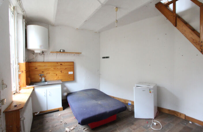 Immeuble de rapport à rénover Centre ville LA CHARITE SUR LO — photo 2