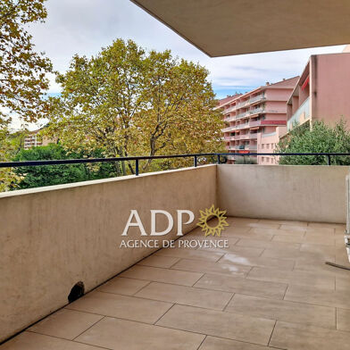 Appartement 2 pièces 890 €