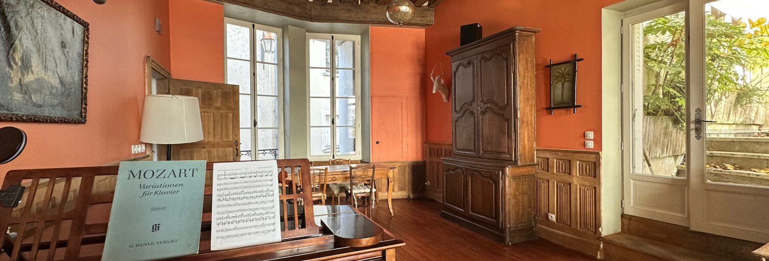 Maison 10 Pièces 309 m² à vendre à Orléans (45000)