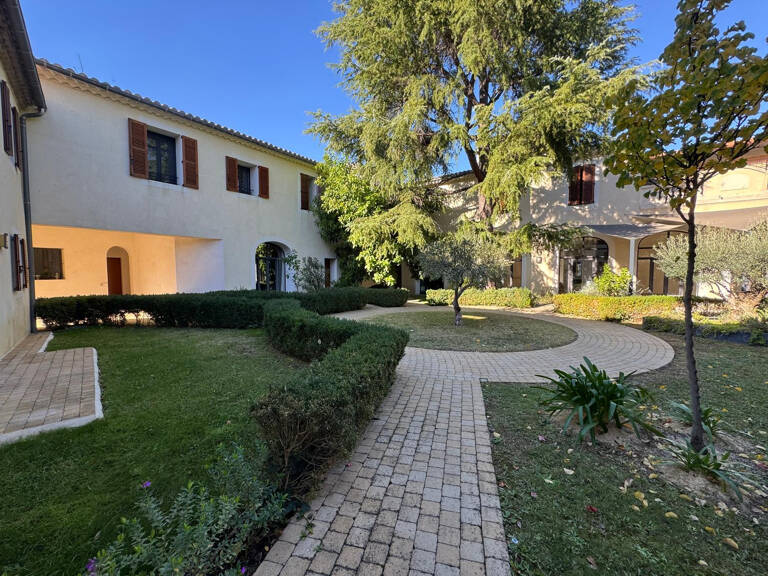 NIMES QUARTIER CARNOT Maison de ville 156m2 5 pièces avec ja — photo 1