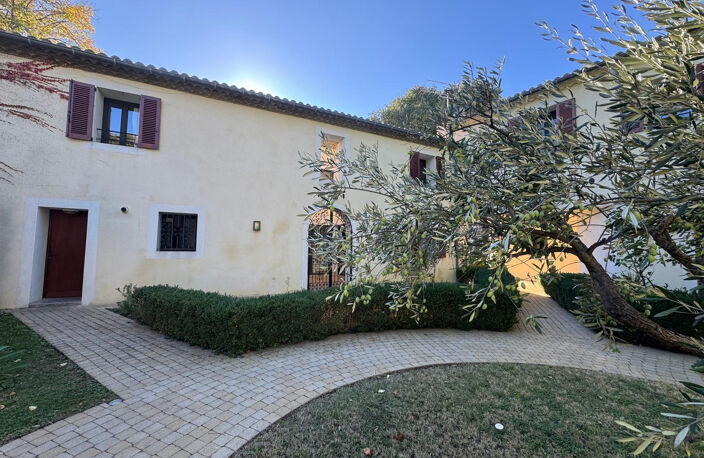NIMES QUARTIER CARNOT Maison de ville 156m2 5 pièces avec ja — photo 3