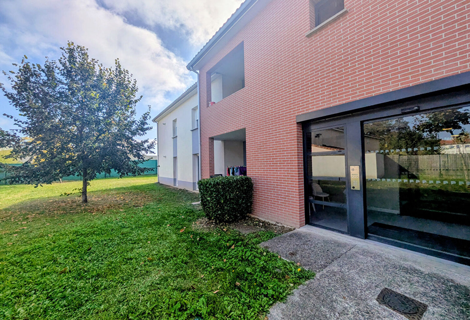 Investisseurs : T2 vendu loué dans résidence séniors — photo 1