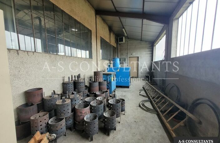 LOCAL D'ACTIVITE A VENDRE — photo 5