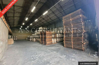Local industriel  159750 €