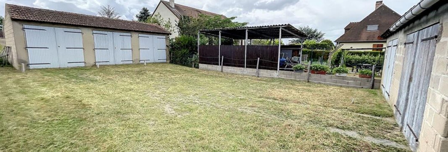 Garage  12 m² à louer à Désertines (03630)