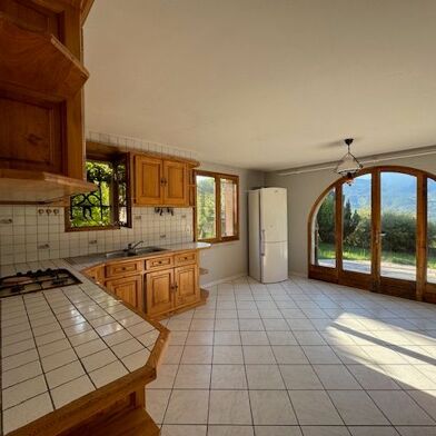 Appartement 3 pièces 300000 €