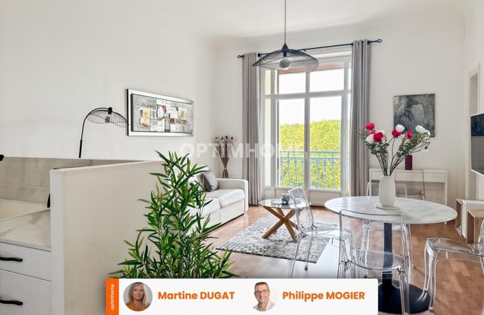 Vichy 03 – Le Carlton, Triangle d’Or, T2 donnant sur Parc des Sources — photo 3