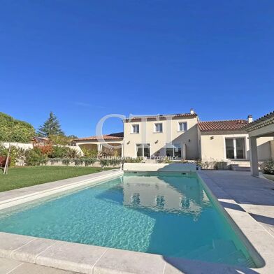 Maison 10 pièces 1484000 €