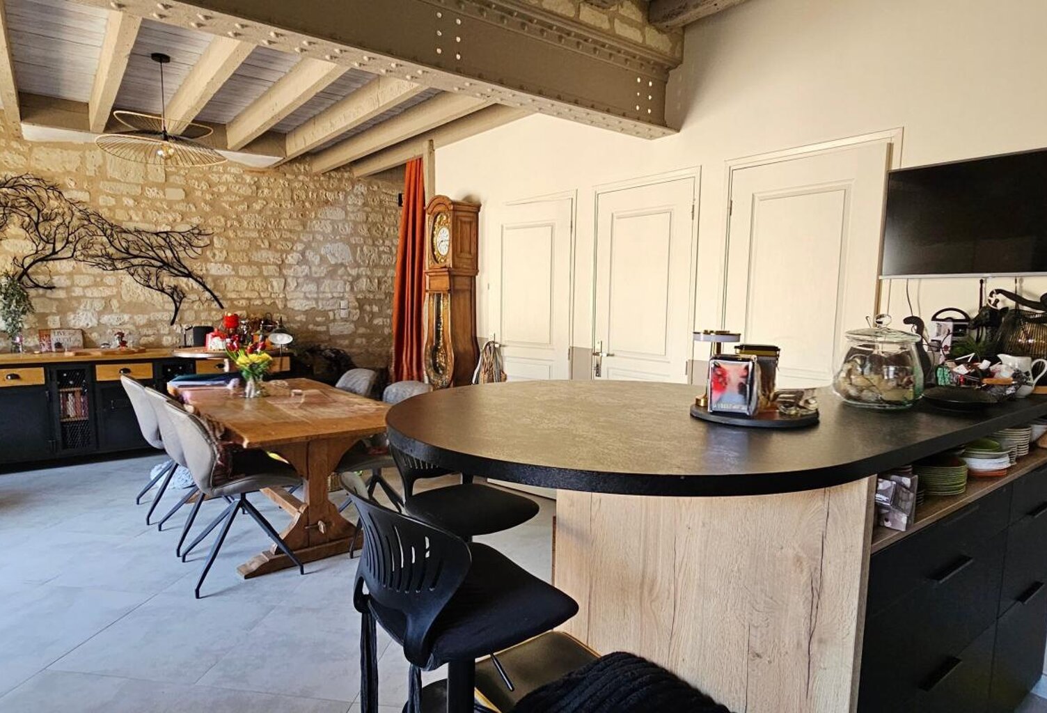 Maison À Vendre, 9 pièces, 195 m2 — photo 1