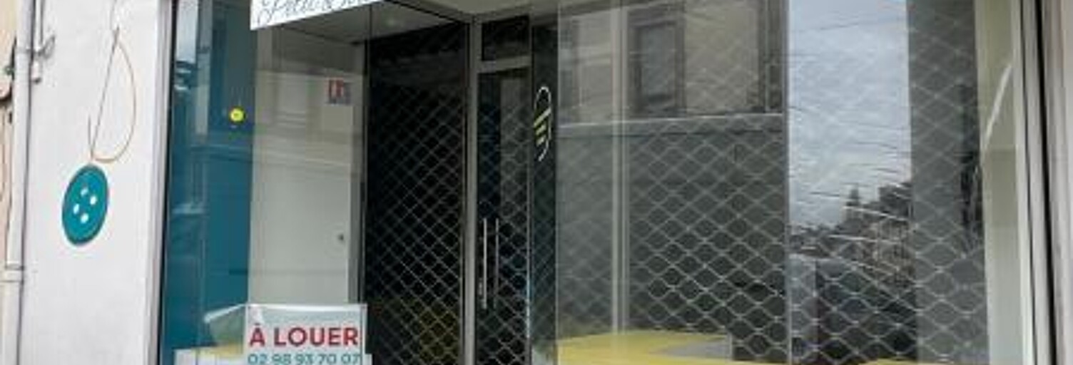 property.type.service   m² à vendre à Carhaix-Plouguer (29270)