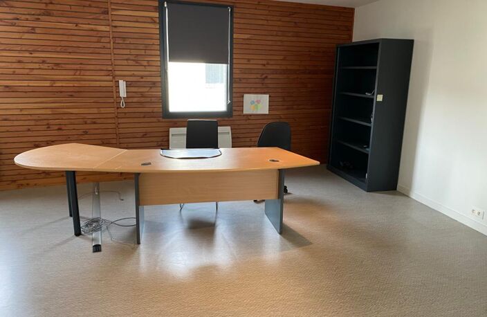 MURS COMMERCIAUX CENTRE VILLE — photo 3