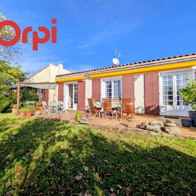 Maison 5 pièces 295400 €