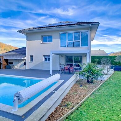 Maison 5 pièces 690000 €