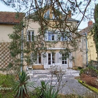 Maison 8 pièces 122000 €