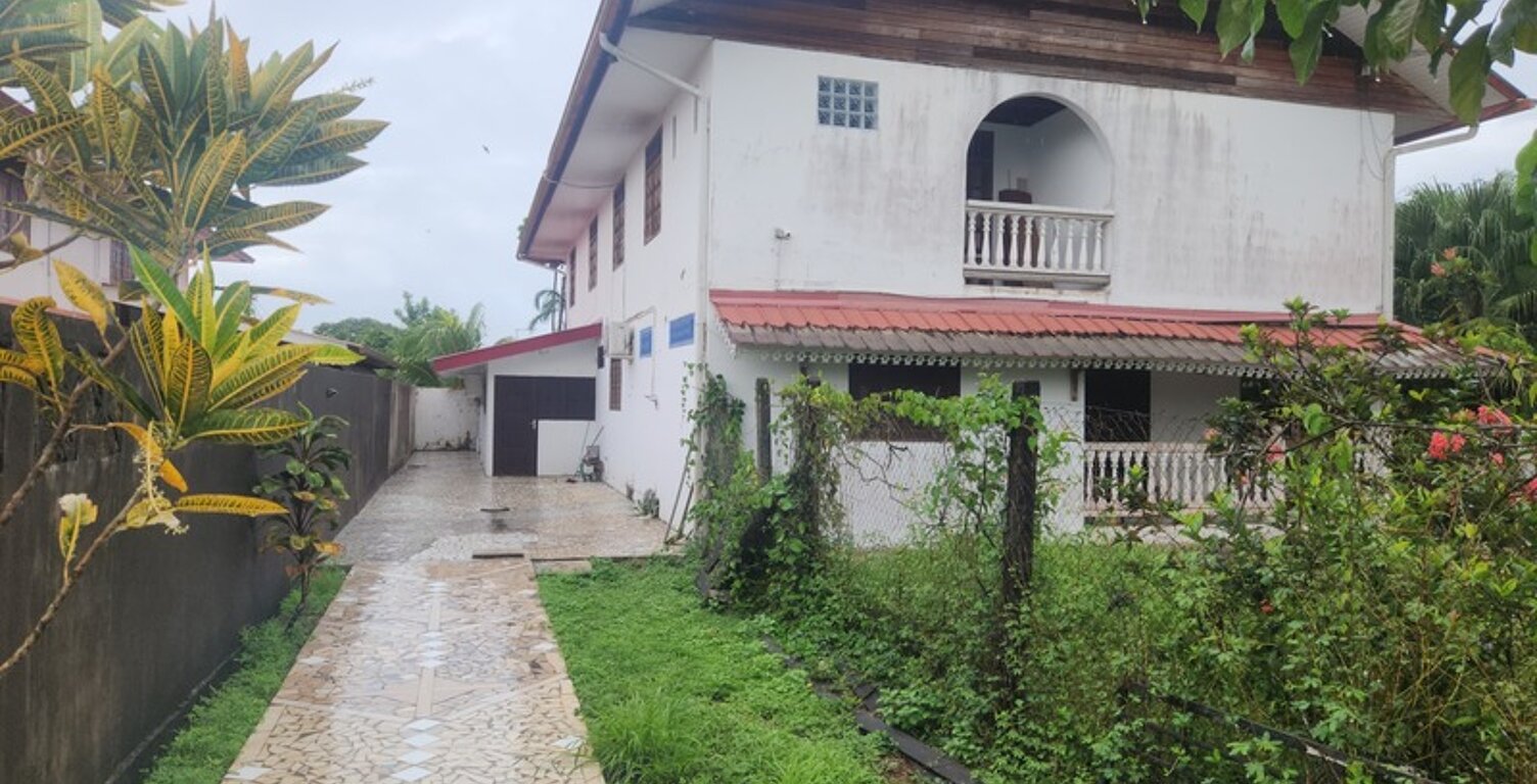 Maison à vendre 1 pièces ROURA (973) — photo 1