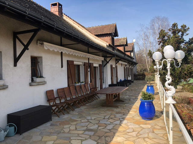 Maison à vendre 7 pièces proche de MONTLUCON (03) — photo du bien