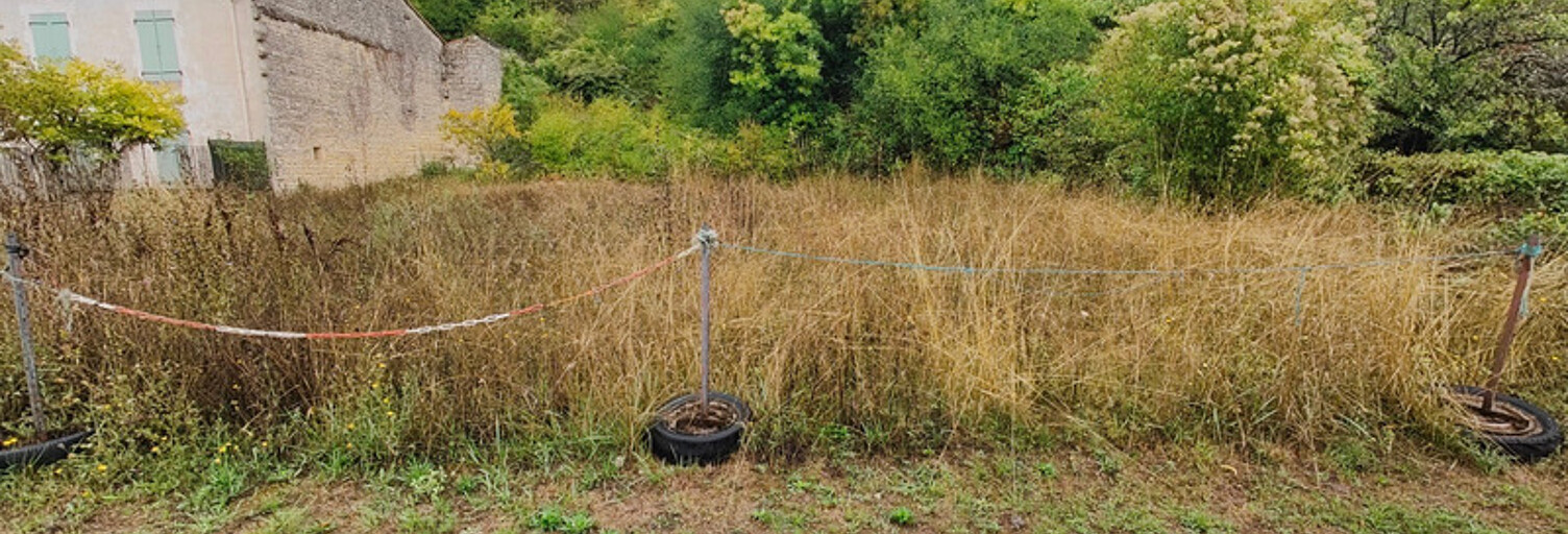 Terrain  1069 m² à vendre à Vouharte (16330)