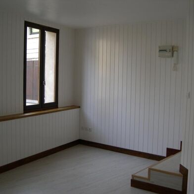 Appartement 1 pièces 490 €