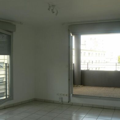 Appartement 3 pièces 900 €