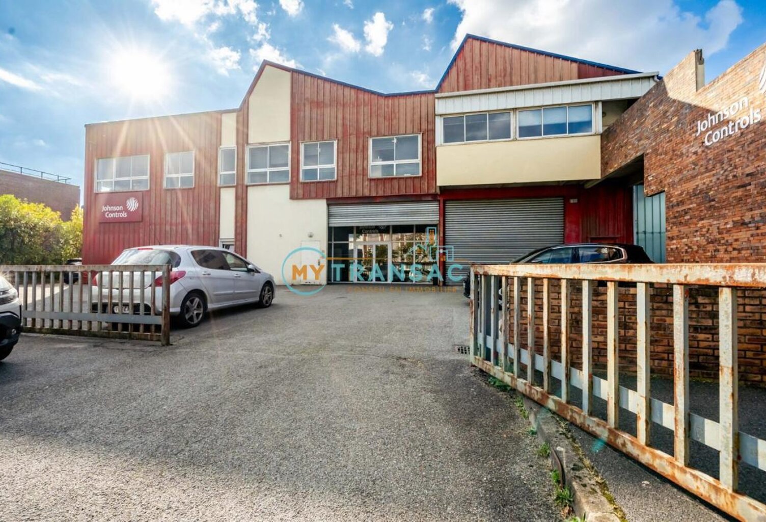 Noisiel : A LOUER un local d'activité de 1 678m² — photo 1