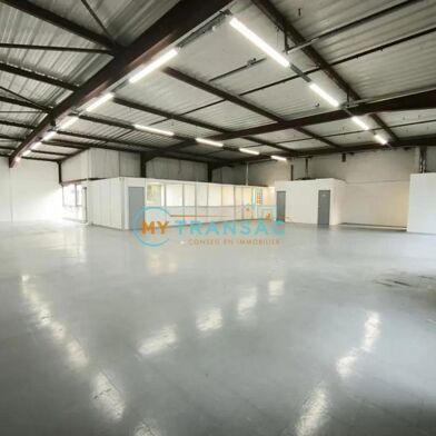 Local industriel  2800 €