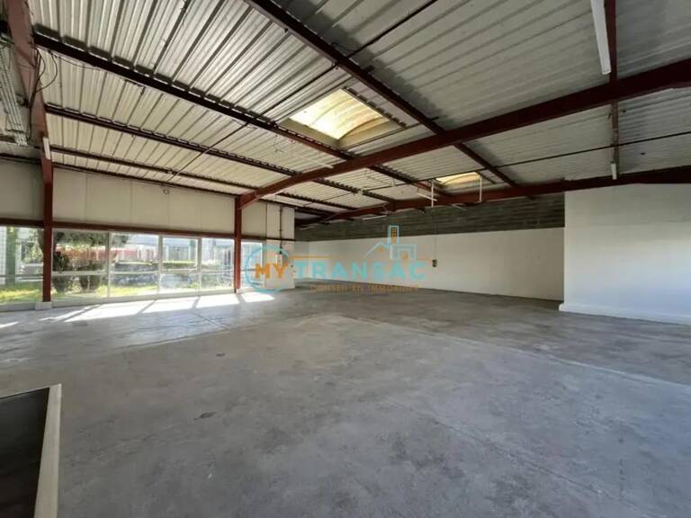 Villebon-sur-Yvette : A LOUER plusieurs surfaces d'activités 650m² et 320m² — photo 1
