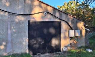 Local industriel  80 m² à louer à Montmeyan (83670)