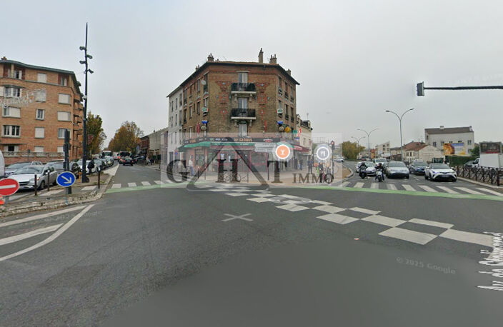 A VENDRE 400 M² LOCAL D'ACTIVITE - COMMERCIAL A STAINS — photo 3