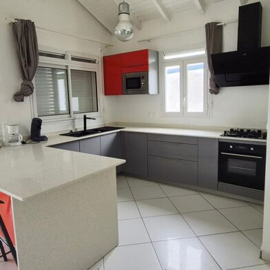 Maison 4 pièces 1300 €