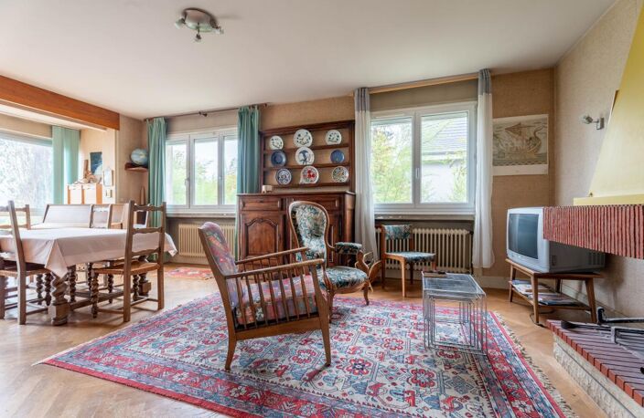 Saint-Cyr-au-Mont-d’Or – maison familiale à fort potentiel, vue panoramique et emplacement privilégié — photo 4