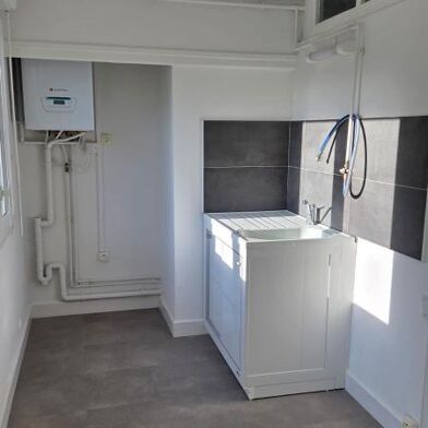 Appartement 2 pièces 302 €