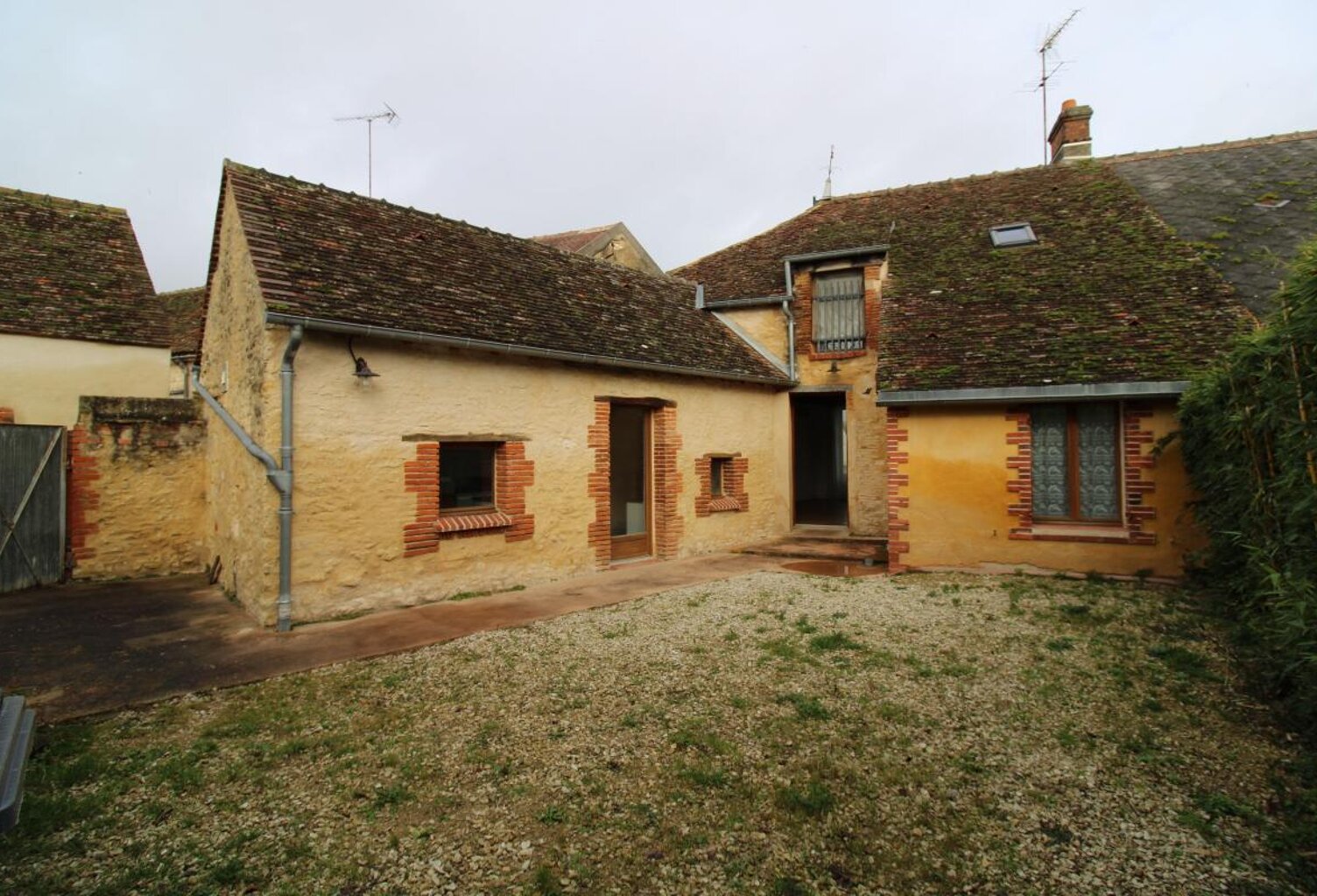 Maison À Vendre — photo 1