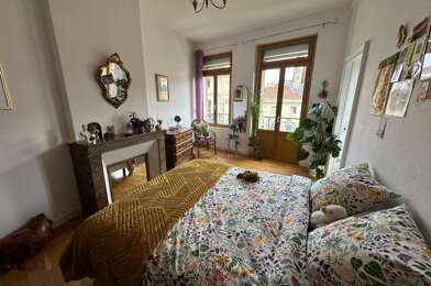 Immeuble  247000 €