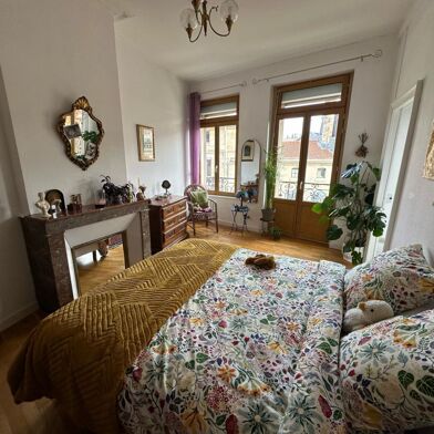 Immeuble  247000 €