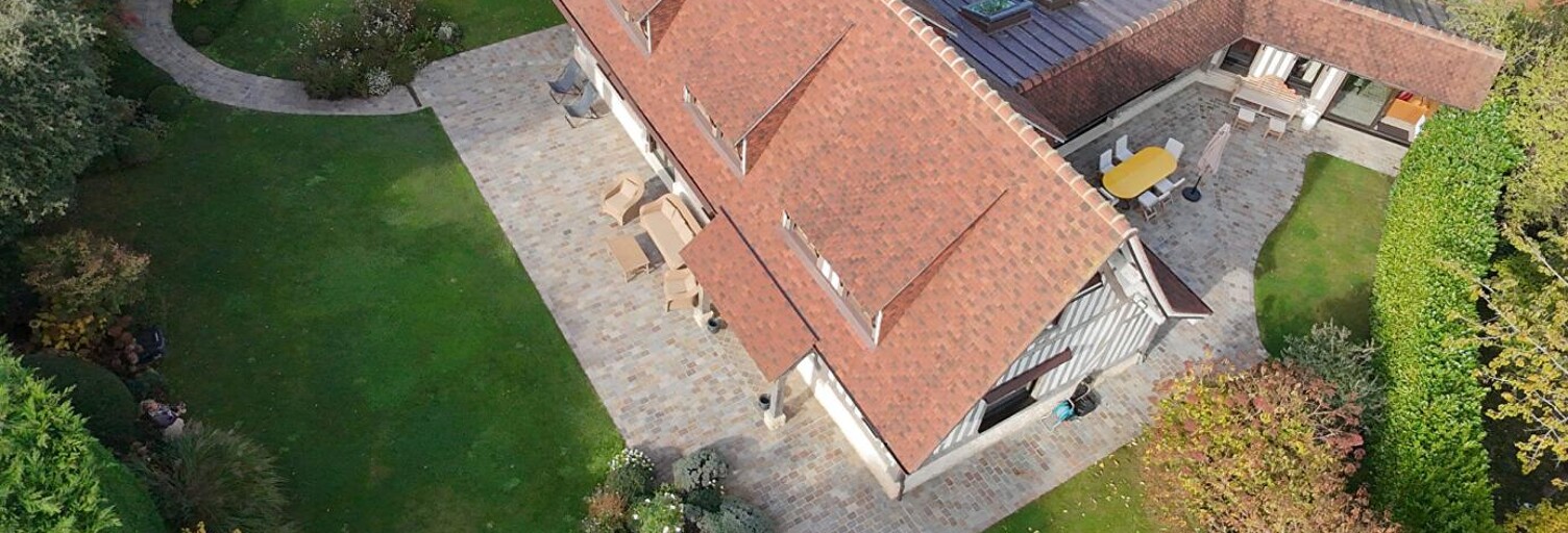 Maison 8 Pièces 235 m² à vendre à Tourgéville (14800)