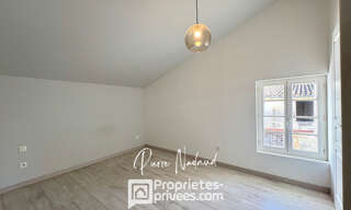 Maison 4 Pièces 152 m² à vendre à Les Artigues-de-Lussac (33570)