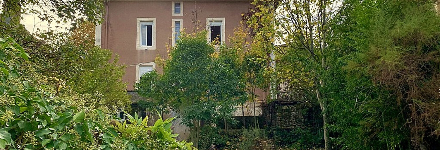 Maison 8 Pièces 237 m² à vendre à Sauzet (46140)