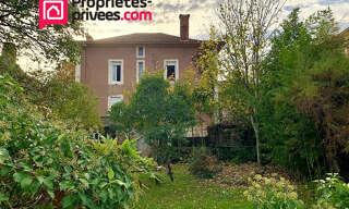 Maison 8 Pièces 237 m² à vendre à Sauzet (46140)