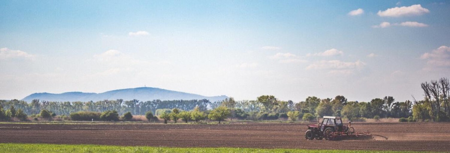 Terrain  330000 m² à vendre à Les Cars (87230)